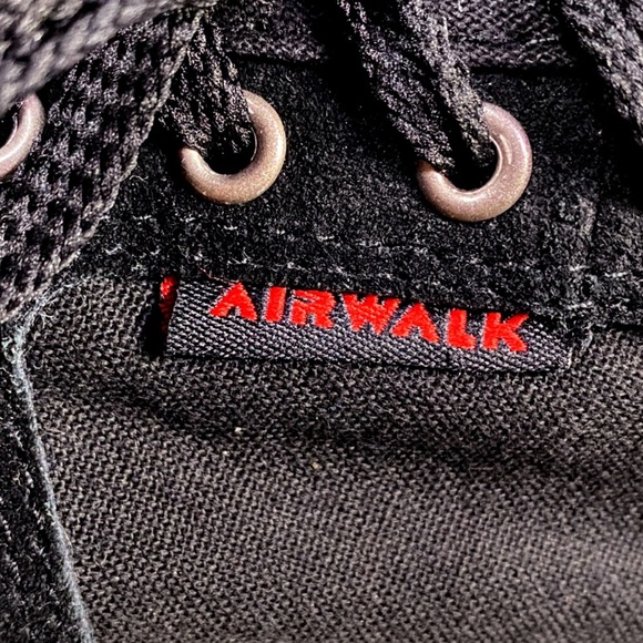 Airwalk Kids Black Skate Shoes Size 3 - Picture 4 of 16